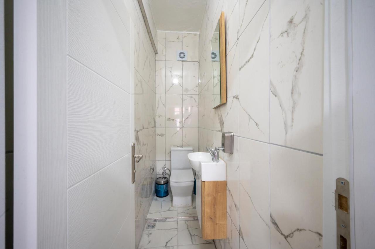 Xalila Hostel & Cafe Ladies Room อิสตันบูล ภายนอก รูปภาพ